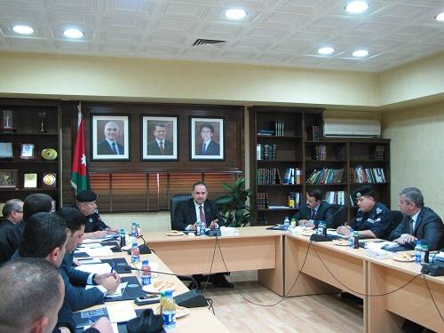 لجنة برئاسة وزير العدل لمناقشة امكانية تطبيق الرقابة الالكترونية كبديل عن التوقيف