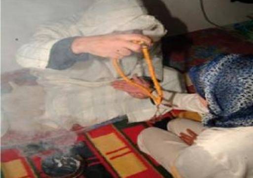 مصري يناشد الرئيس السيسي القبض على دجال منعه من معاشرة زوجته 4 سنوات!