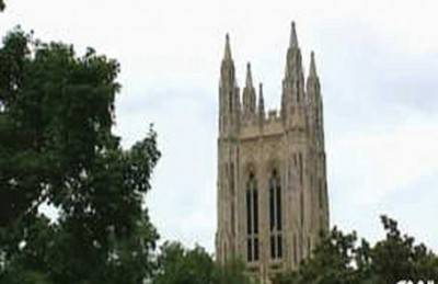 جامعة أمريكية تسمح لطلابها المسلمين برفع الأذان من أعلى برج كنيسة بالحرم الجامعي