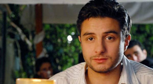 صورة.. أحمد الفيشاوي يتحرش بهيفاء وهبي