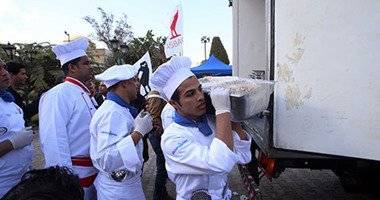 مصر تدخل موسوعة جينيس بأكبر طبق كشري في التاريخ