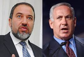 خبراء إسرائيليون: تحقيقات الجنايات الدولية قد تطال نتنياهو وليبرمان