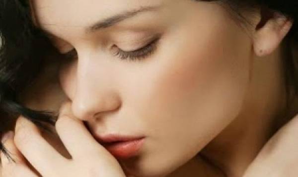 ما هي قصة الفتاة التي ستتزوج من والدها وتنجب منه