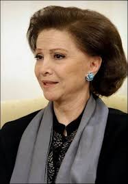 بالفيديو : سقوط نعش فاتن حمامة