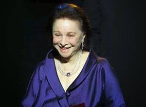 السبب الحقيقي وراء طلب فاتن حمامة عدم إقامة عزاء لها