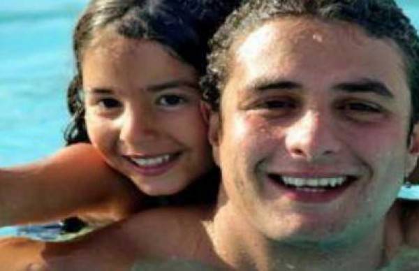 اتهام خطير لأحمد الفيشاوي: يتعاطى المخدرات أمام ابنته