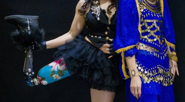 عرض أزياء لـذوي الاحتياجات الخاصة في اليابان (صور)