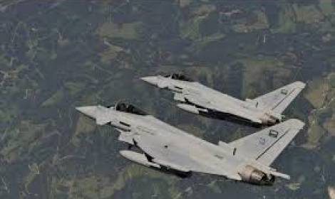 تجدد غارات عاصفة الحزم على مواقع عسكرية للحوثي بصنعاء