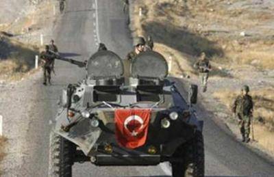 إتهام رسمي لـ 17 عسكريا تركيا لإعتراضهم قافلة يشتبه بنقلها أسلحة إلى سوريا