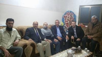 وفد رسمي من  مبادرة ( وفاق ) يزور الأسير الفلسطيني المحرر عماد المصري المبعد الى قطاع غزة