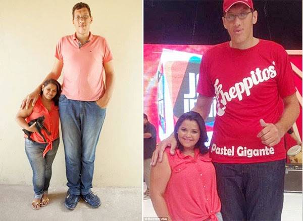 برازيلي طوله مترين يتزوج فتاة بنصف حجمه .. صور 1:10 م