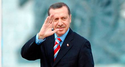 أردوغان يصل إلى الكويت في أول زيارة رسمية منذ توليه الرئاسة