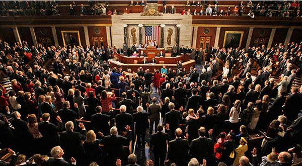 الكونغرس يقر قانونًا يمنحه حق مراجعة أي اتفاق نووي مع إيران