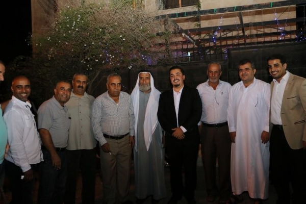 رئيس جمعية التواصل المحامي اندريه حواري يقيم حفل افطار لاهالي منطقة النزهة ومخيم الحسين .. شاهدوا الصور