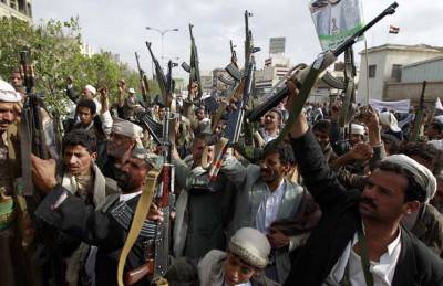 هادي يعين قائدًا وأركان حرب جديدين للمنطقة العسكرية الرابعة في عدن