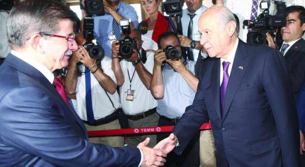 القوميون يقررون عدم المشاركة في أي ائتلاف حكومي في تركيا