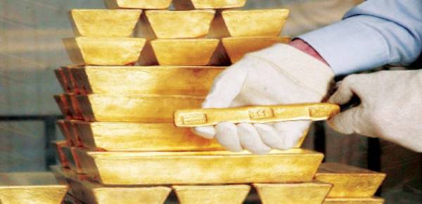 الذهب يرتفع بعد أسابيع من الخسائر