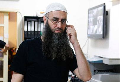 اتهامات لأحمد الأسير بالتخطيط للقيام بأعمال إرهابية