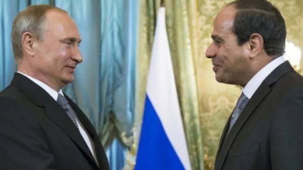 السيسي يدعو الى تعزيز التعاون مع موسكو في مجال مكافحة الارهاب