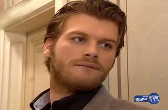 مهند التركي يغضب معجباته؟