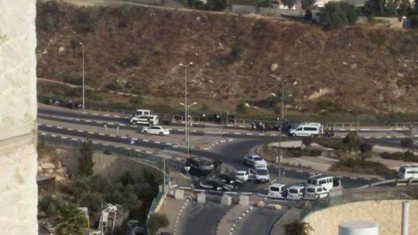 نتنياهو يتجوّل في القدس باستفزاز ...