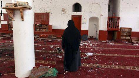29 قتيلا في تفجير انتحاري بمسجد للحوثيين بصنعاء