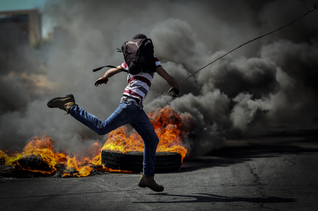 “مجلة أمريكية”: الانتفاضة الثالثة لن تكون كسابقتيها وهذه أسبابها