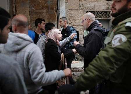 إسرائيل تمنع الرجال دون سن الأربعين من صلاة الجمعة بـالأقصى