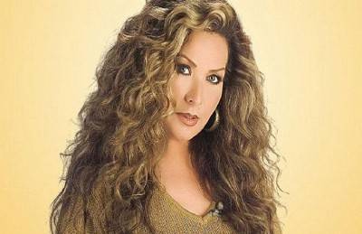 الفنانة رغدة: عدي صدام حسين حاول قتلي ولو تنحى بشار لخونته