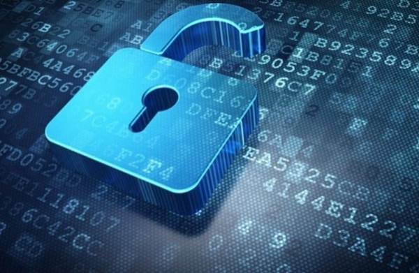 أمريكي يقاضي الحكومة لإخفاقها بحماية بياناته الشخصية