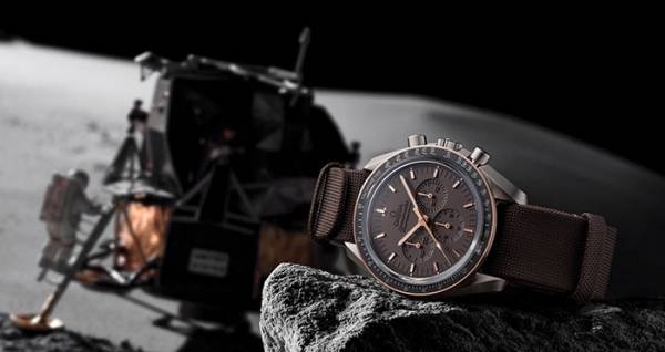 بيع ساعة وصلت إلى سطح القمر بـ 1.6 مليون دولار