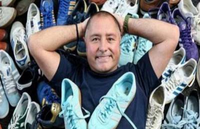 بريطانية تخير زوجها بينها وبين أحذية أديداس