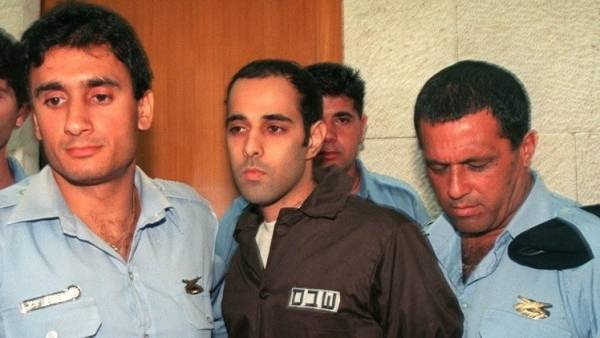 شقيق قاتل رابين يتمنى اختفاء الدولة الصهيونية ورئيسها من العالم