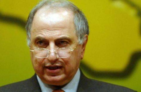 الغارديان عن أحمد الجلبي: كيف استغل الشرير سذاجة القوي؟