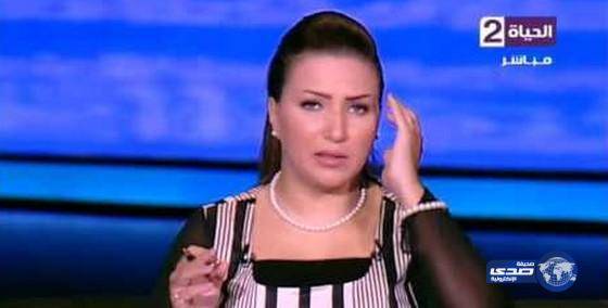 بالفيديو.. رجل مصري يصدم الجميع ” أنا بشوف مراتى قرد ”