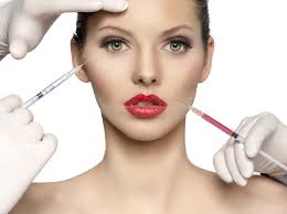 مراكز تجميل تجري عمليات بوتكس وفلير دون ترخيص.. والأطباء تحذر