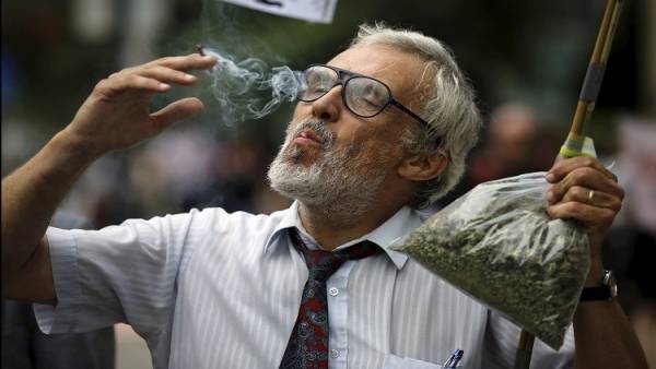 تعاطي الماريخوانا في كندا قانوني ابتداء من 2016