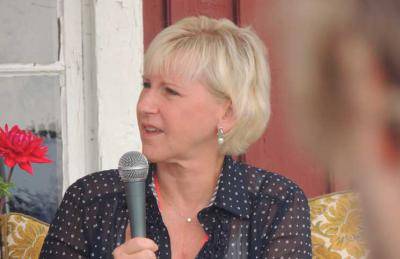 ﻿نتنياهو مهاجماً وزيرة خارجية السويد: تريد من الإسرائيليين تقديم رقابهم للسكاكين