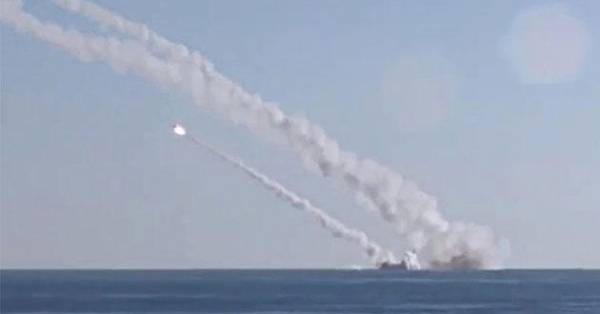 بوتين: نآمل ألا نضطر لتزويد صواريخنا برؤوس نووية ضد الإرهاب