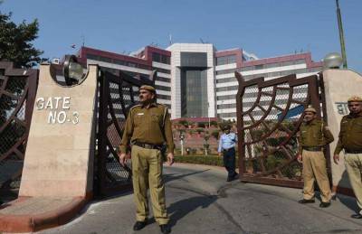 رئيس حكومة دلهي يصف رئيس الوزراء الهندي بأنه “مريض نفسي”