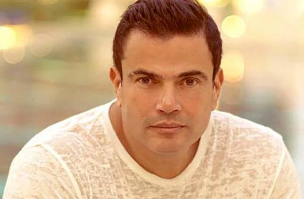 عمرو دياب يغني في رأس السنة مقابل مليون جنيةّ