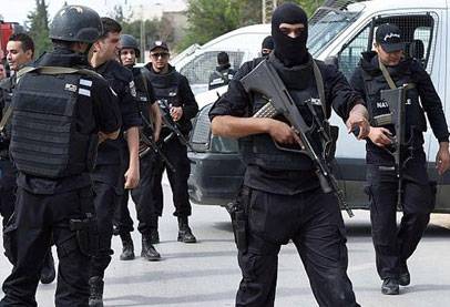 تونس تمدد حالة الطوارئ لشهرين تحسبا لإعتداءات إرهابية