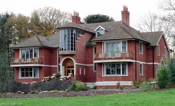 توم كروز يعرض منزلاً في بريطانيا للبيع مقابل 7 مليون دولار