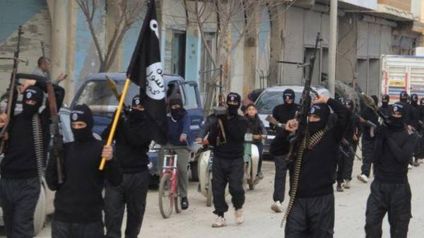 داعش خسر ثلث الأراضي التي يسيطر عليها بسوريا والعراق