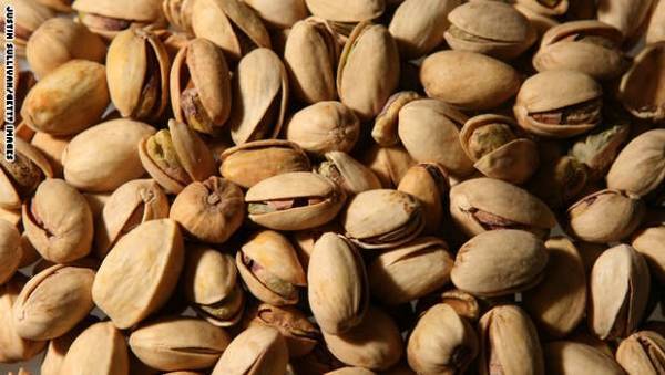 هذه أفضل وأسوأ المكسرات لصحتك