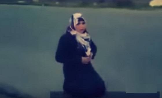 بالفيديو.. جنود إسرائيليون يجبرون فتاة فلسطينية على خلع ملابسها أمامهم