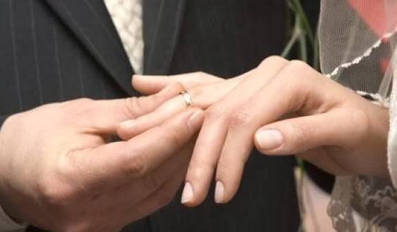 تزوج من “حماته” قبيل انتهاء عدة طلاقها.. ثم طلقها وعاد لابنتها !!