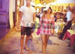 أحمد عز.. أقسم بالله لم ألمس زينة.. طفلاها ليسا ولديّ