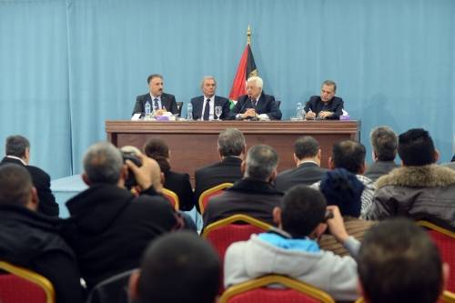 الرئيس عباس:مستعد للقاء حماس وخائن من يقبل دولة فلسطينية دون القدس