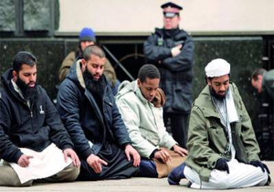 ميل أون صنداي: عدد المسلمين في المملكة المتحدة يتجاوز 3 مليون لأول مرة